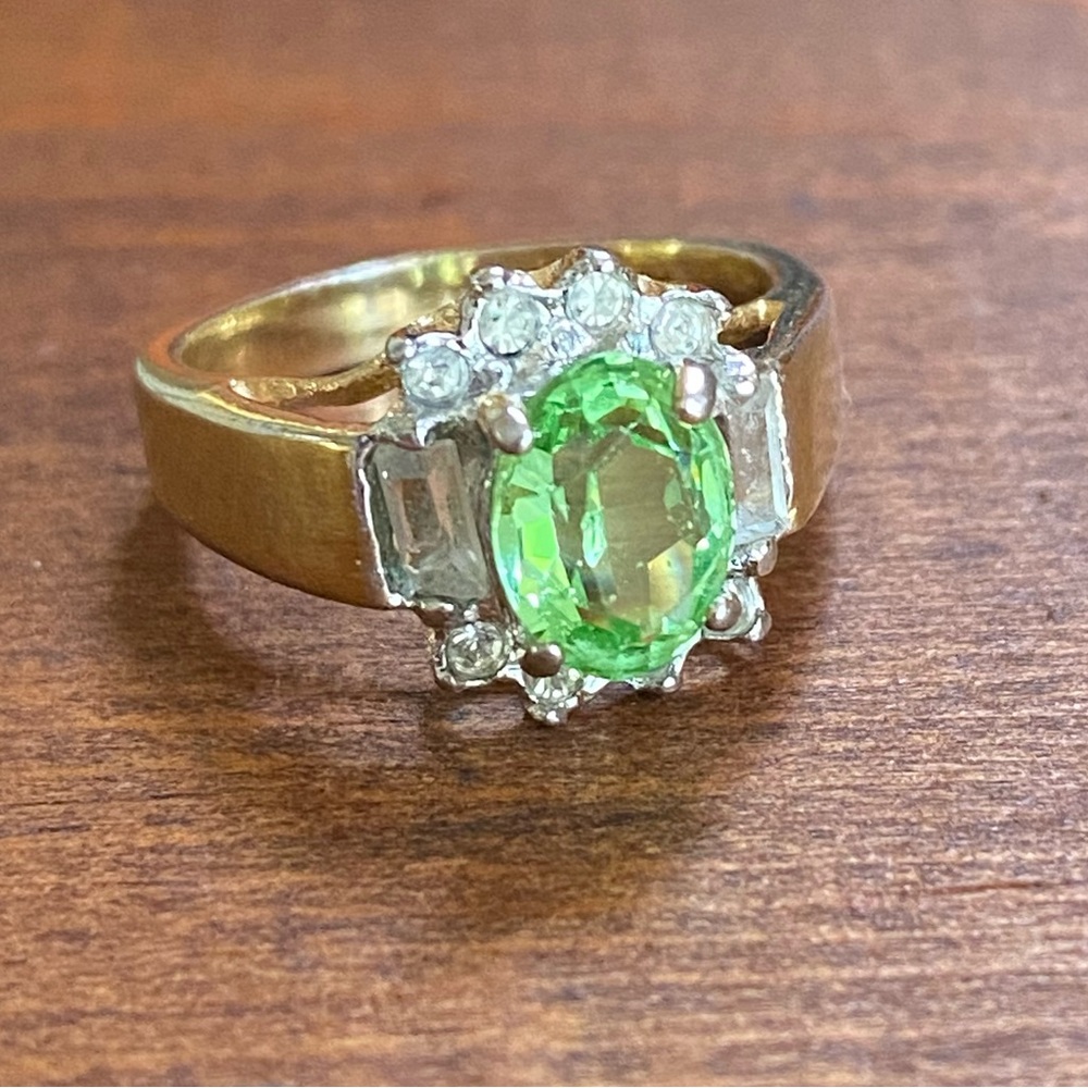 Vintage Esposito Peridont & Gold Electroplate August Birthstone Ring Size 4-4.5